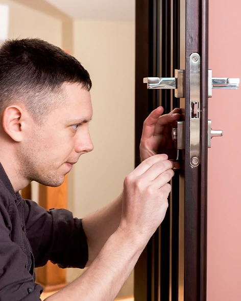 : Professional Locksmith For Commercial And Residential Locksmith Services in Lathrop, CA